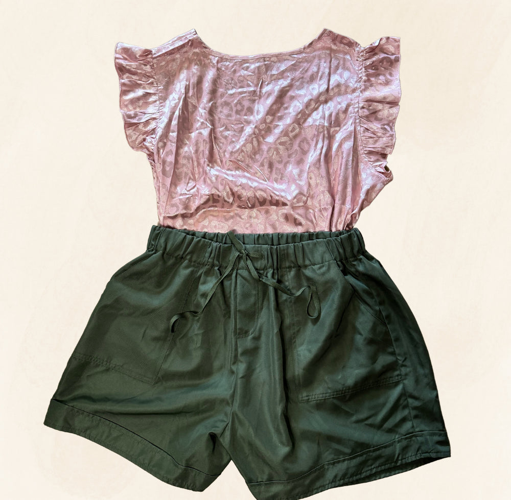 Charlotte Shorts Olive