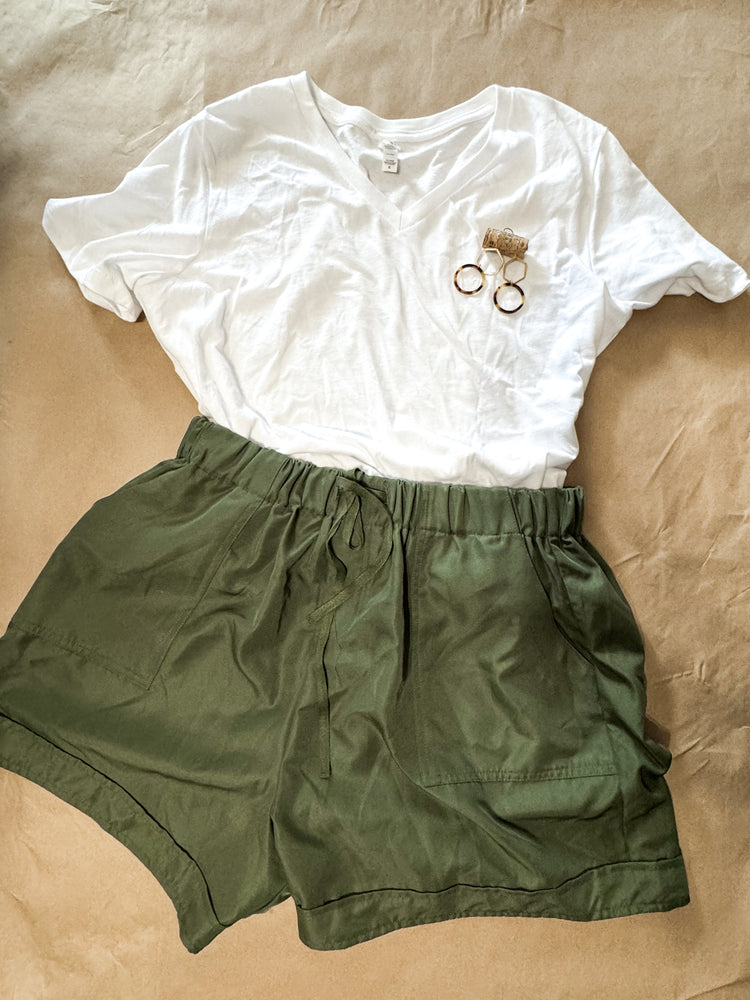 Charlotte Shorts Olive